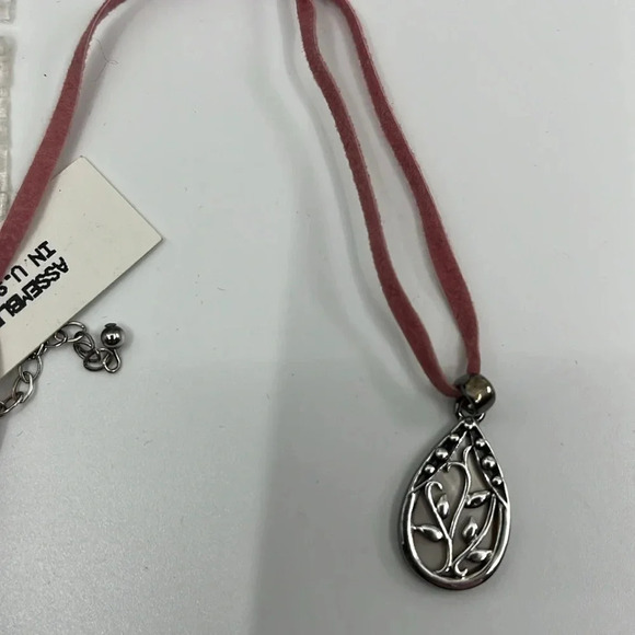 Elegant Pink Necklace with 925 Sterling Silver Teardrop Pendant - 16" - Picture 10 of 14